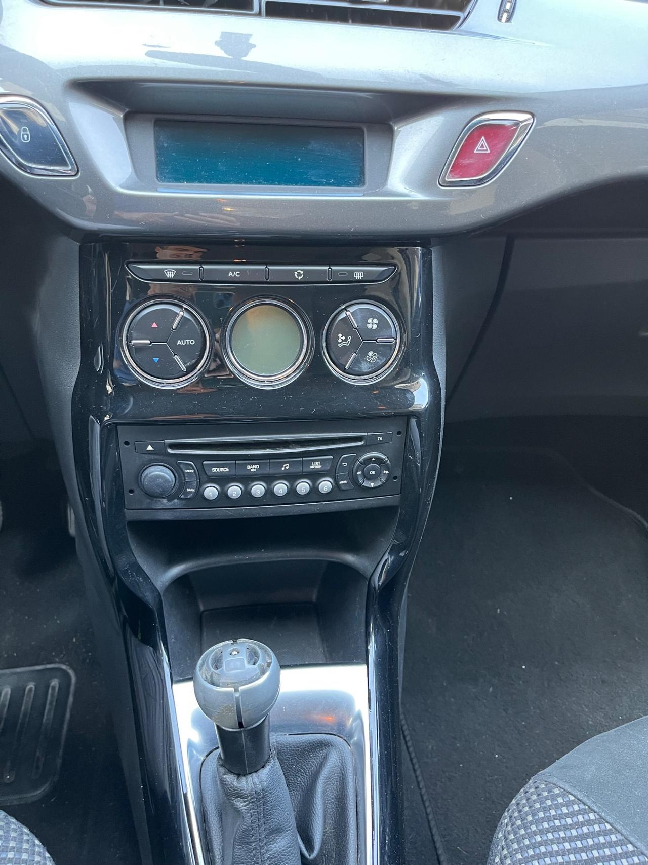 Citroen C3/1.2 benzina/Euro5B/82CV/neopatentato/unico proprietario