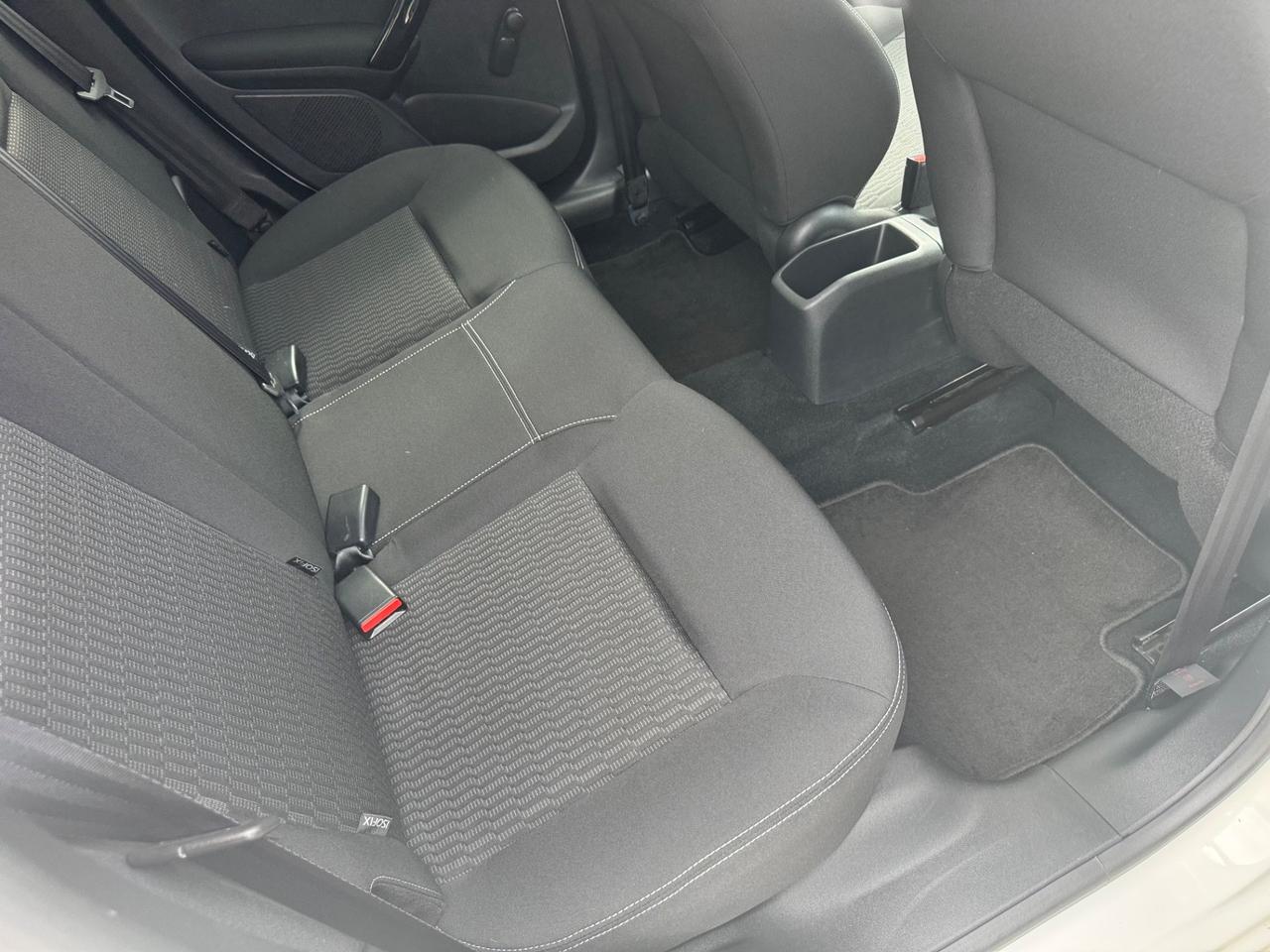 Peugeot 208 PureTech 82 5 porte neopatentati