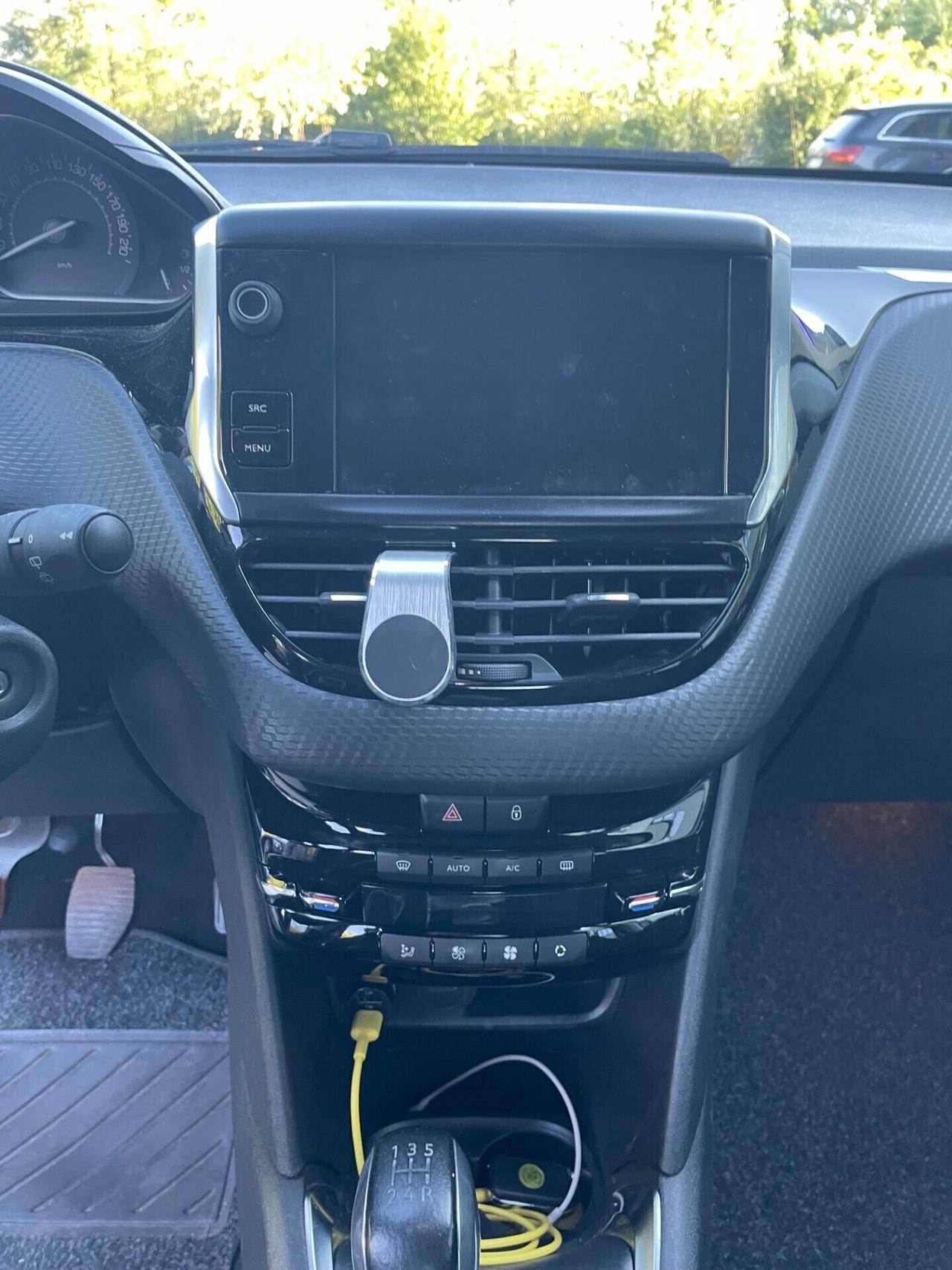 Peugeot 208 PureTech 82 5 porte Allure*solo 40000km*NAVI*NEOPATENTATI