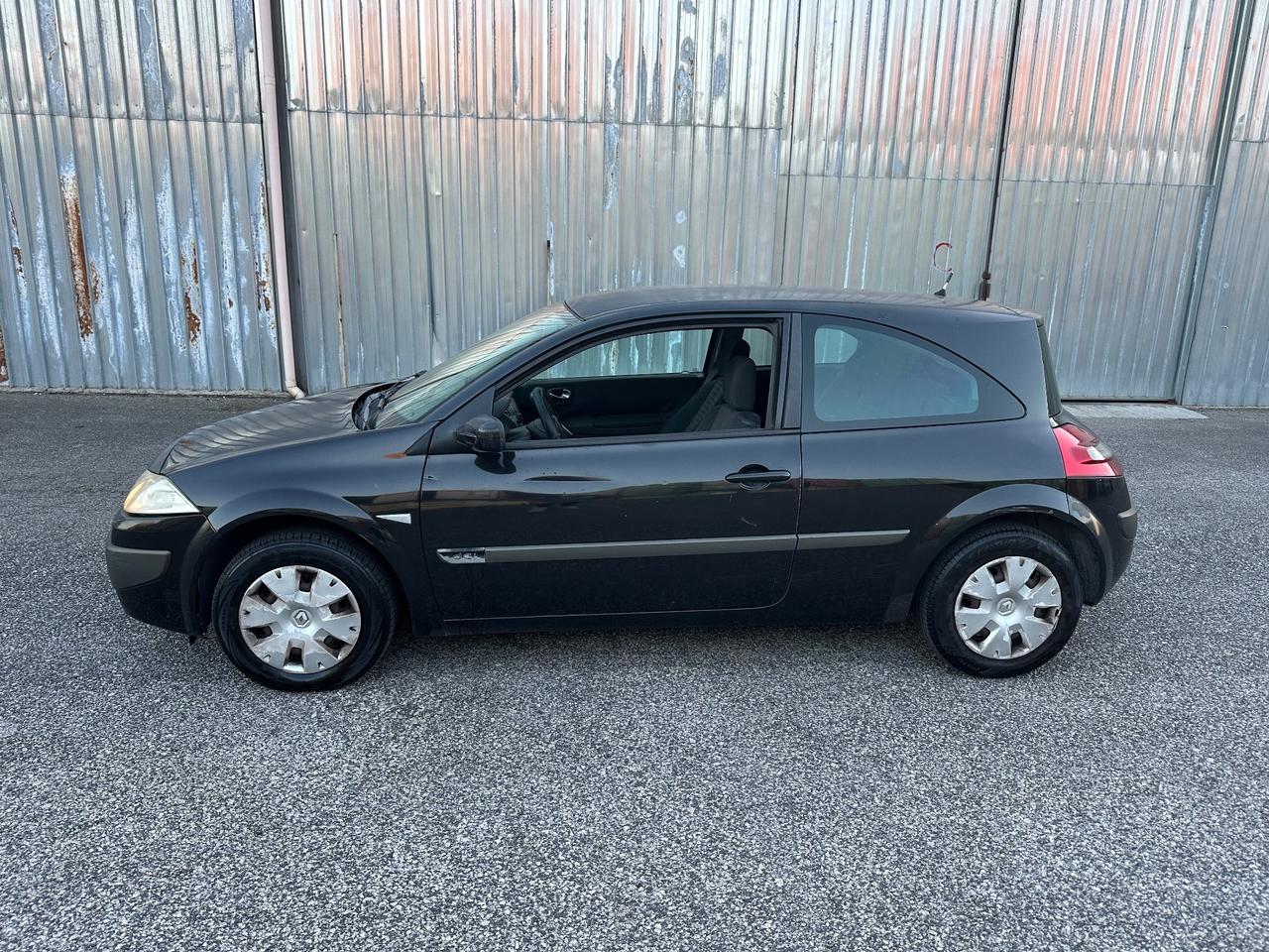 Renault Megane Mégane 1.5 dCi/105CV 3 porte Dynamique