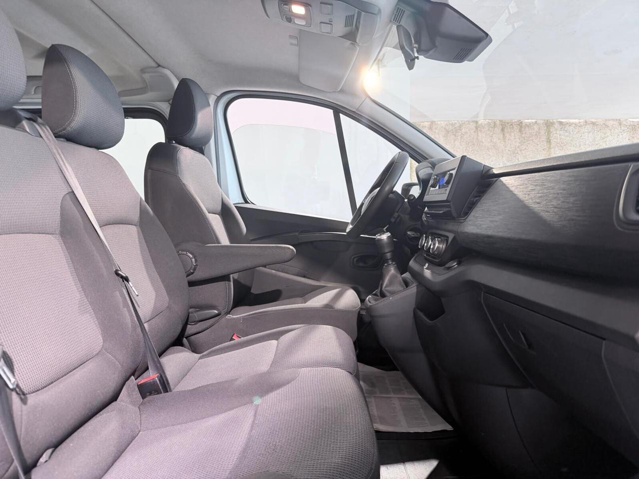 TRAFIC 2022 9 POSTI PASSENGER 2.0 DCI 150 CV