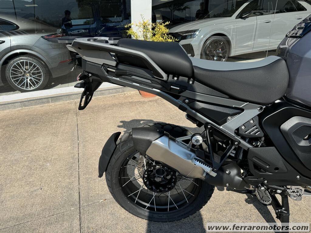 BMW R1300GS TRIPLEBLACK ADVENTUR AUTOMATICO NUOVO 2024