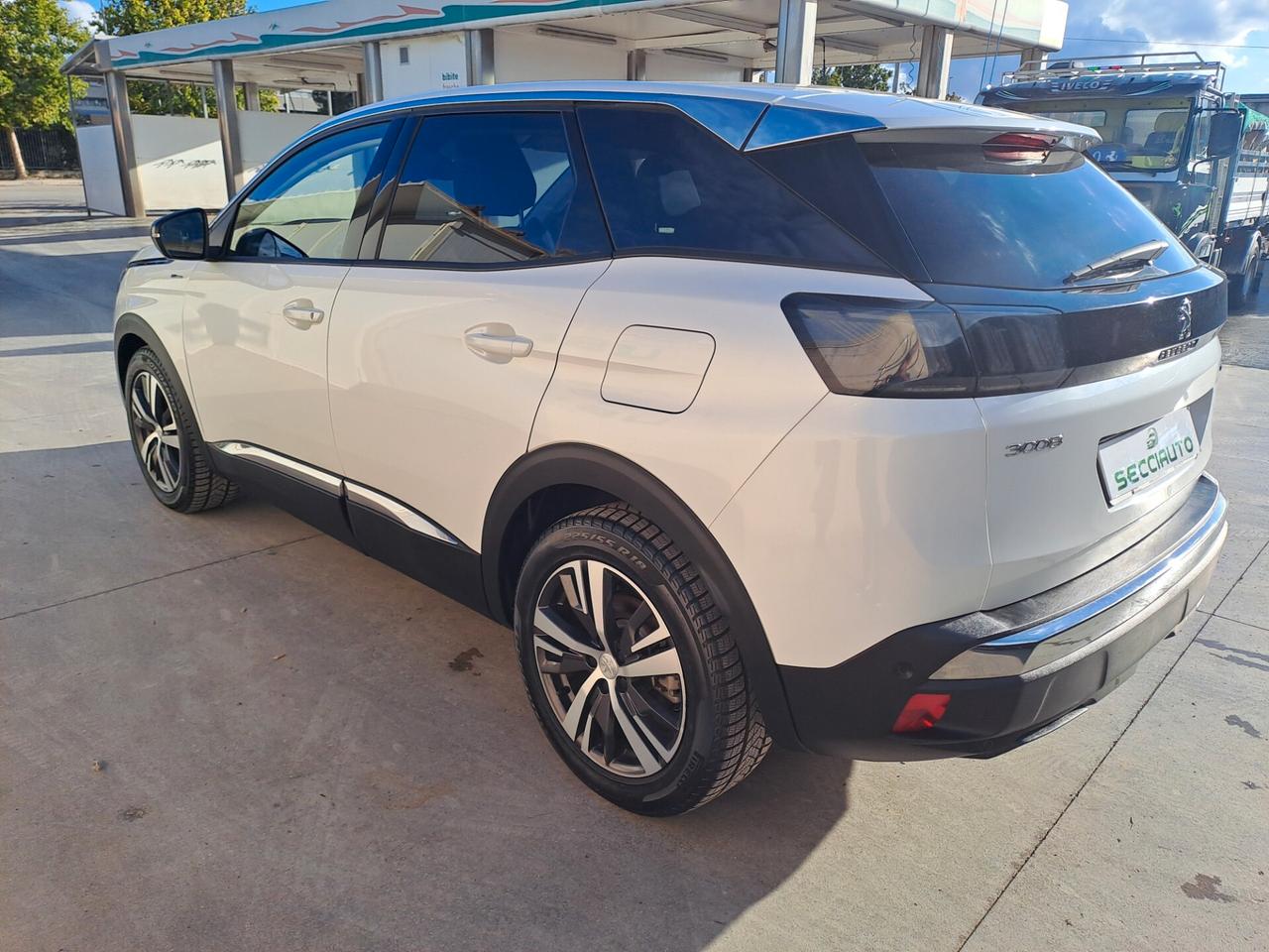 Peugeot 3008 Hybrid 225 e-EAT8 Allure Pack