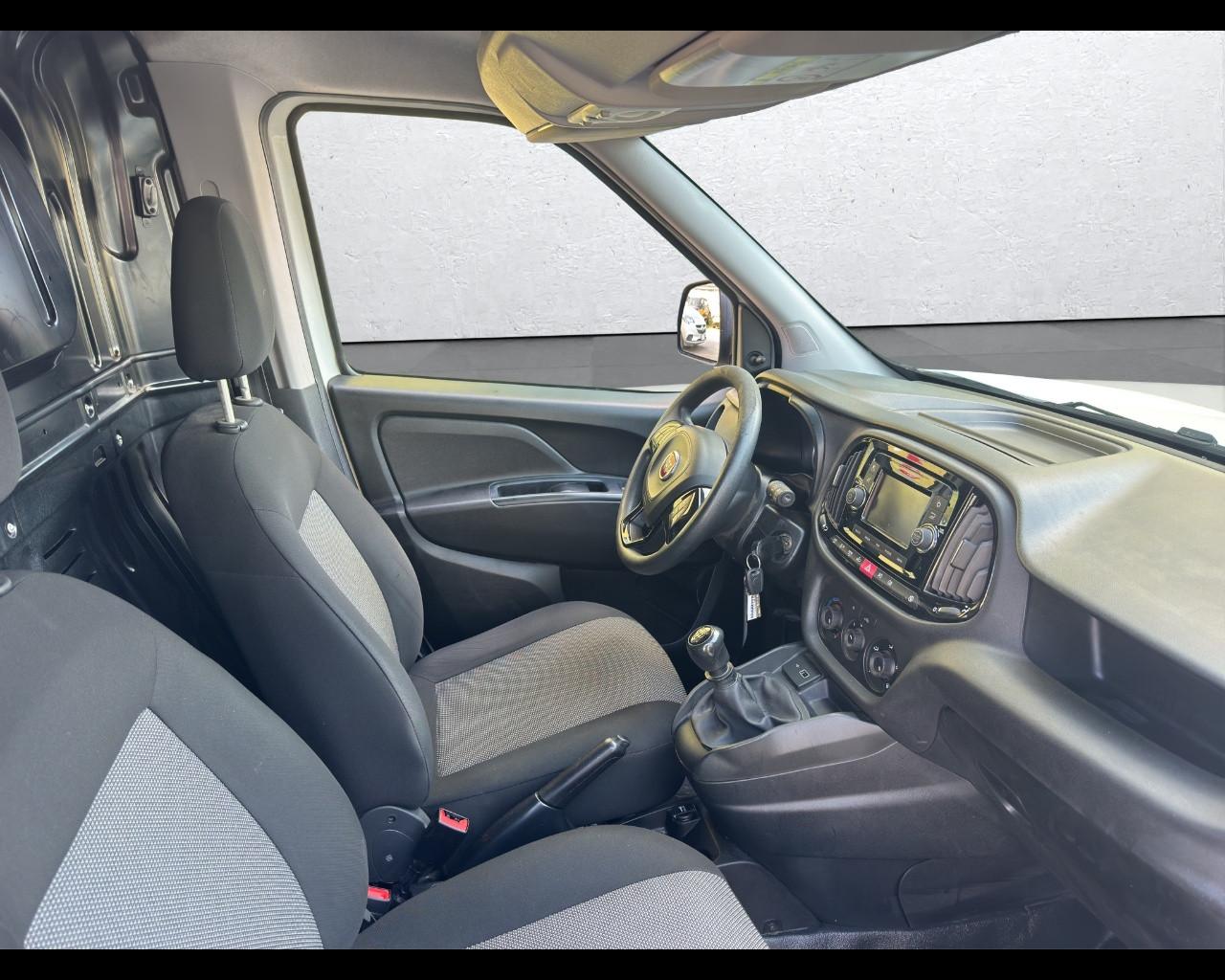 FIAT Doblò 3ª serie - Doblò 1.6 MJT 105CV S&S PC-TN Cargo Business