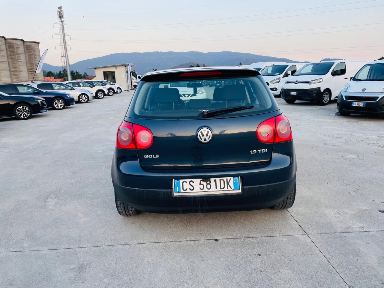 Volkswagen Golf 1.9 TDI 5porte SportLine