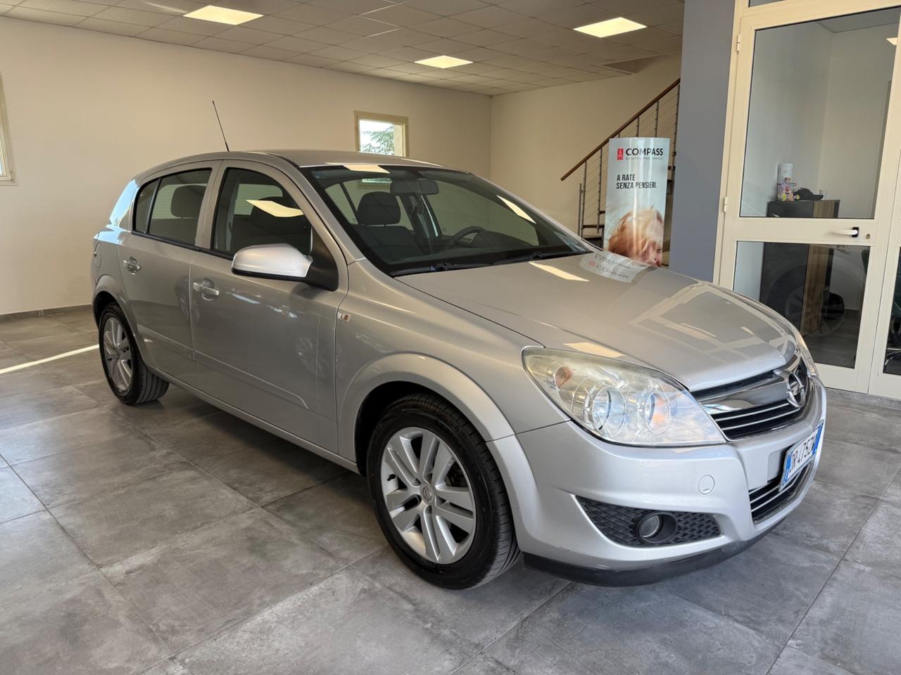 Opel Astra 1.7 CDTI 110CV 5 porte Cosmo