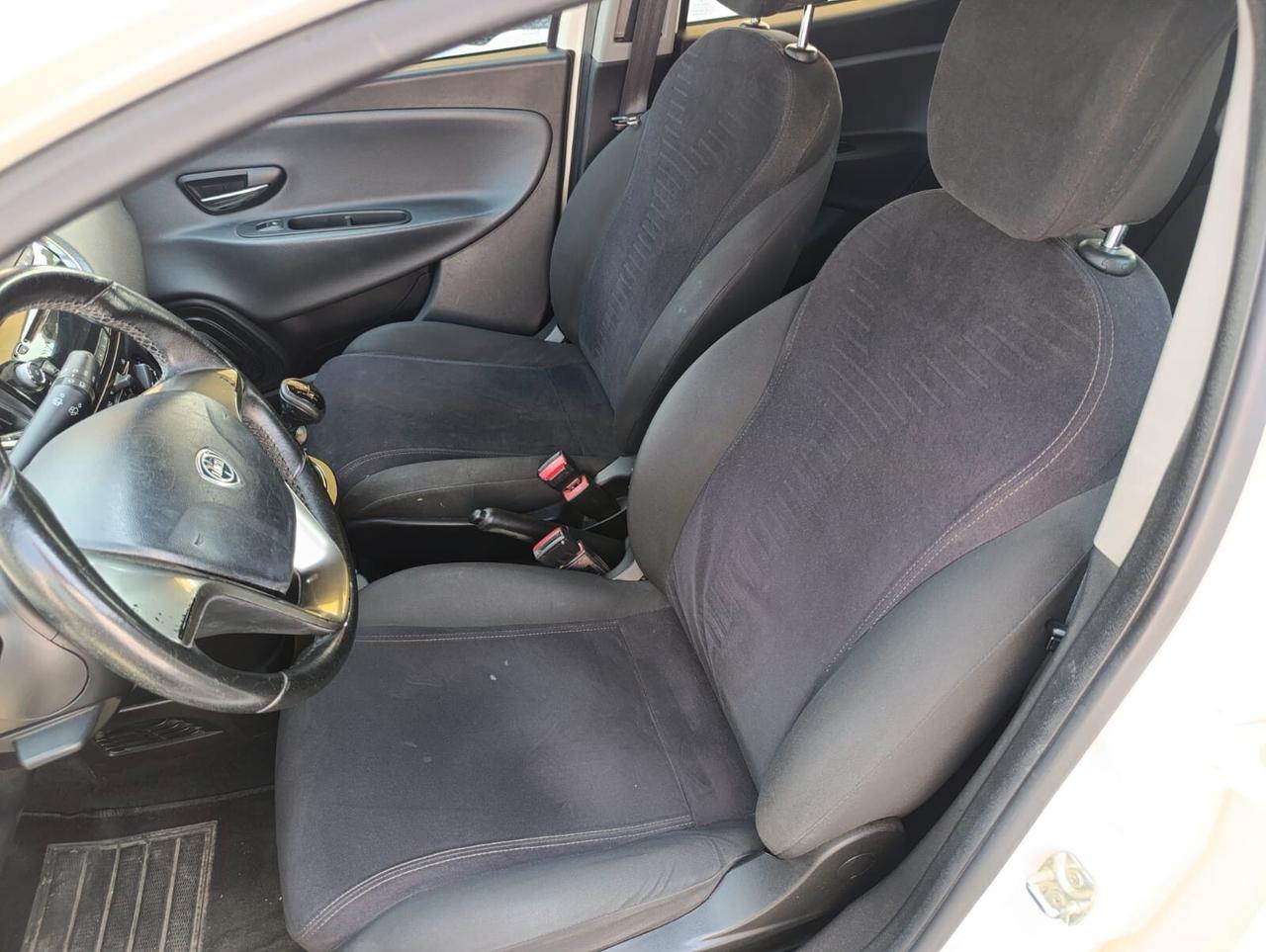 Lancia Ypsilon 1.2 cc 69 CV 5 porte GPL Ecochic 2013