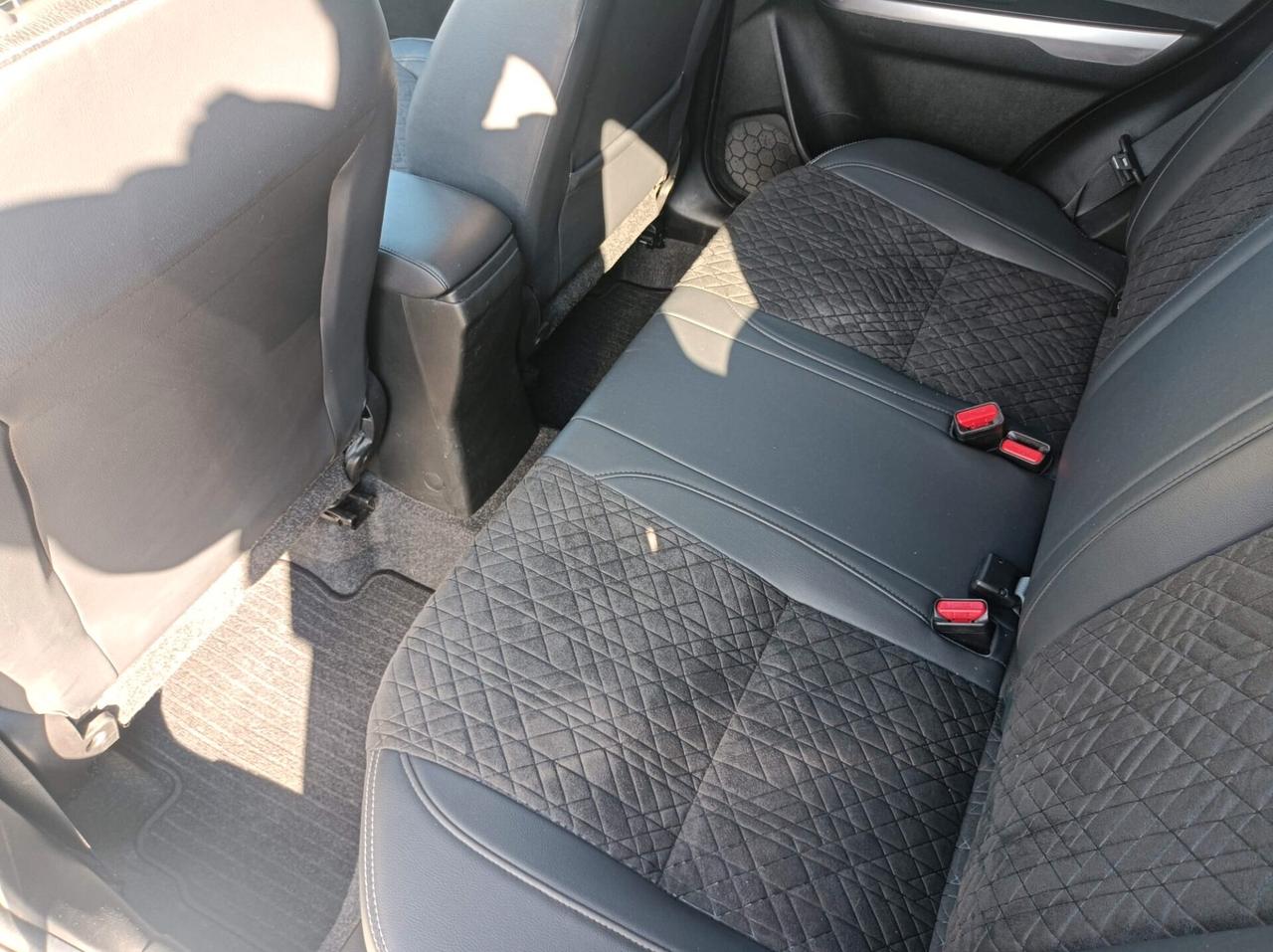 Suzuki Vitara 1.4 Hybrid Top