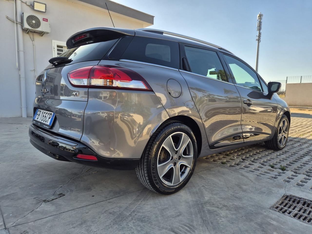 Renault Clio Sporter 1.5 dCi 8V 75CV Start&Stop Duel