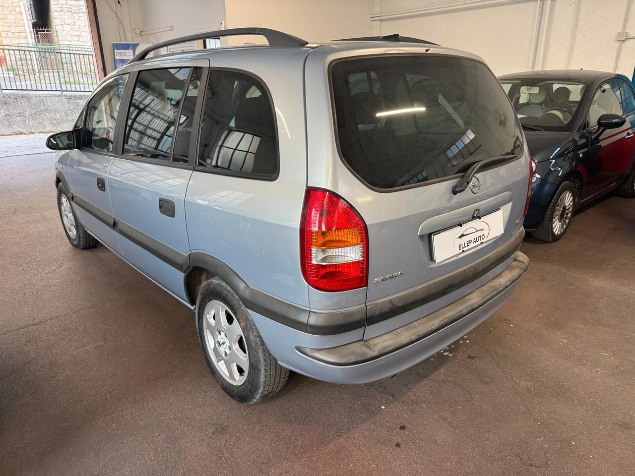 Opel Zafira 2.2 - 7 posti
