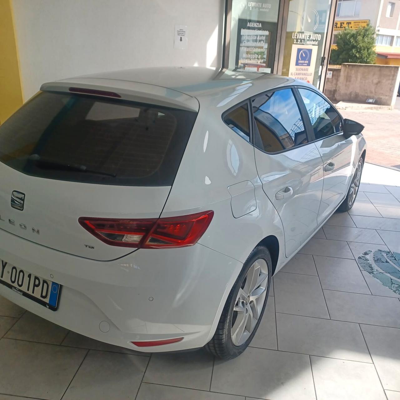 REGOLARMENTE TAGLIANDATA LEON 1.6 TDI PERFETTA