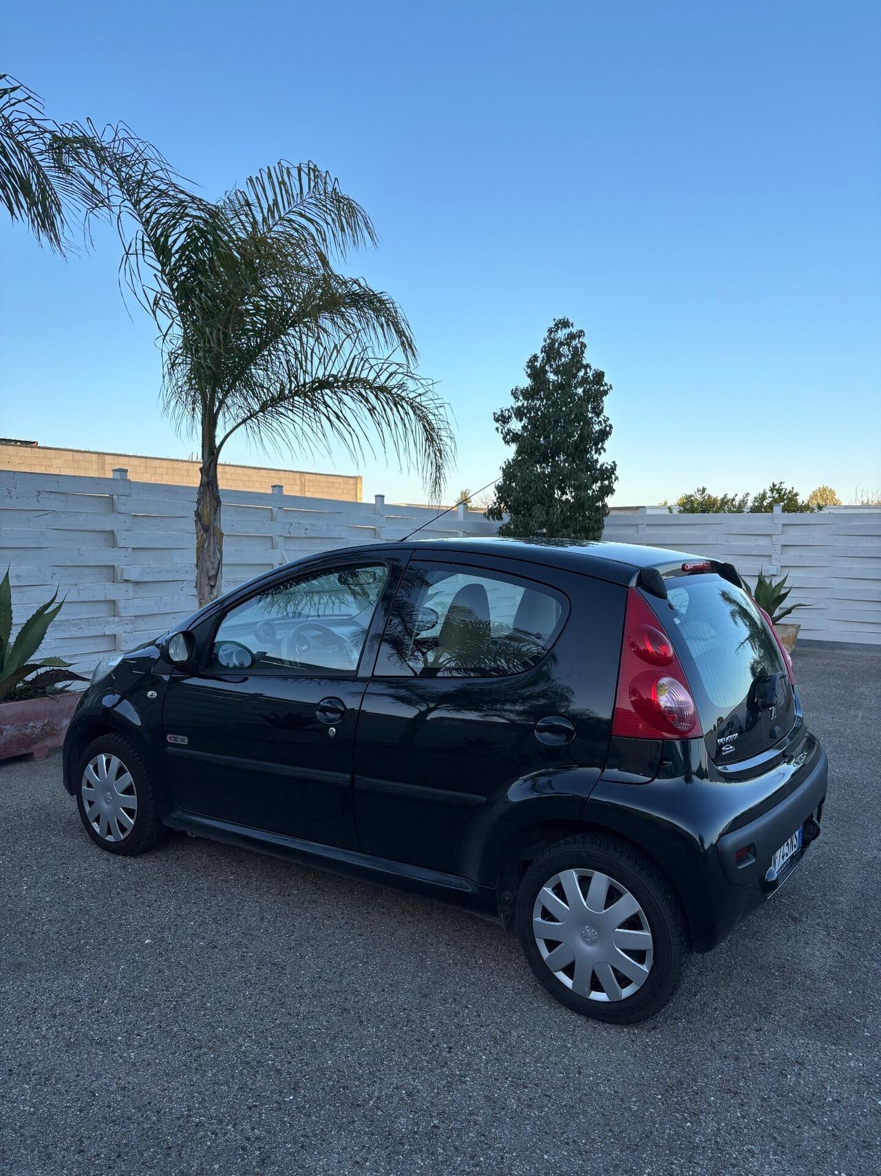 Peugeot 107 1.0 benzina 5p. In perfette condizioni