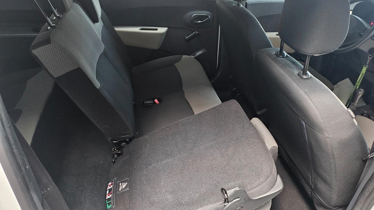 Dacia Lodgy 1.6 8V 85CV GPL 7 posti Ambiance