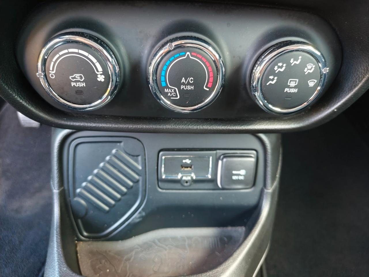 Jeep Renegade 1.6 Mjt 120CV Longitude – Euro 6 – 114.000 km