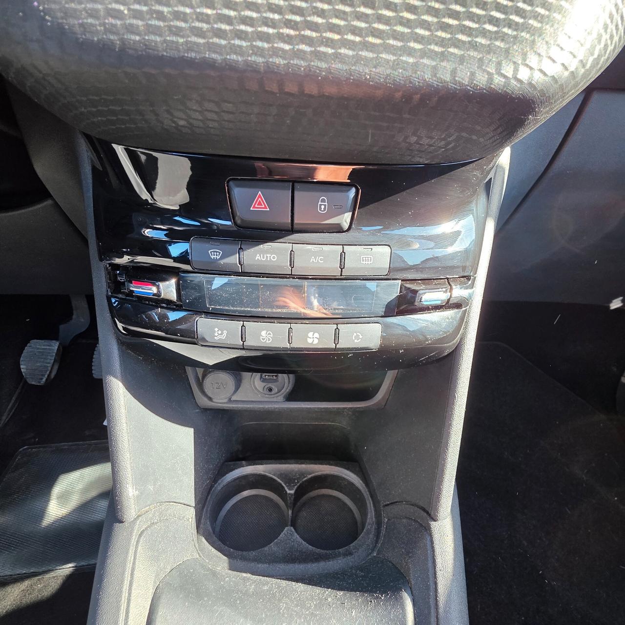 Peugeot 208 1.2 TURBO 110CV ALLURE