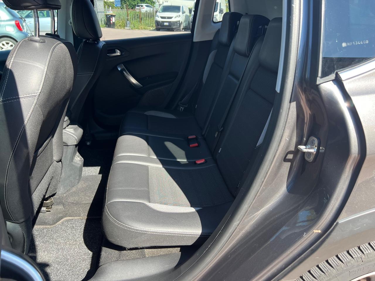 Peugeot 2008 BlueHDi 100 Allure
