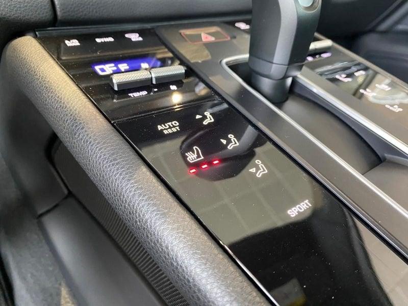 Porsche Macan 2.0 265 cv PDK - IVA Esposta