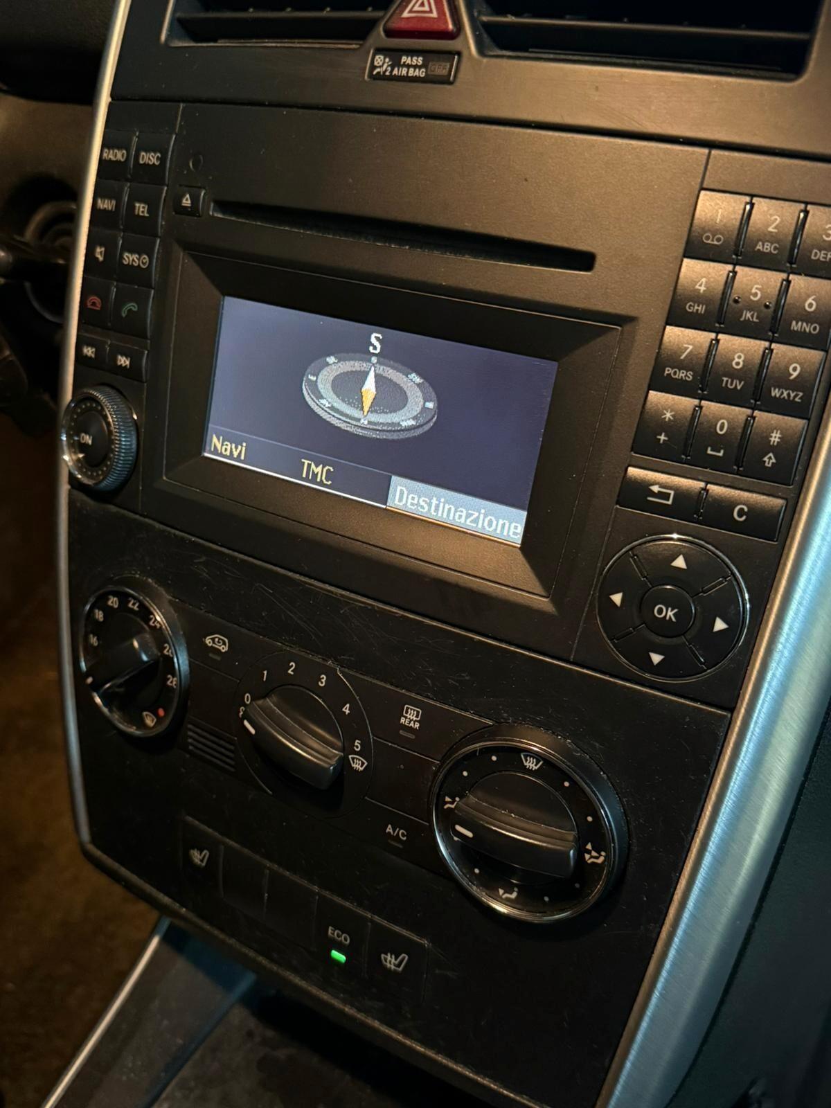 A160 95CV BENZ PELLE+SEDILI RISCALDATI E NAVI