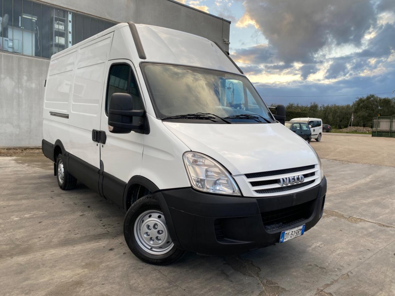 Iveco Daily 35/S/10, TETTO ALTO, PASSO LUNGO, GEMELLATO,Unico propietario