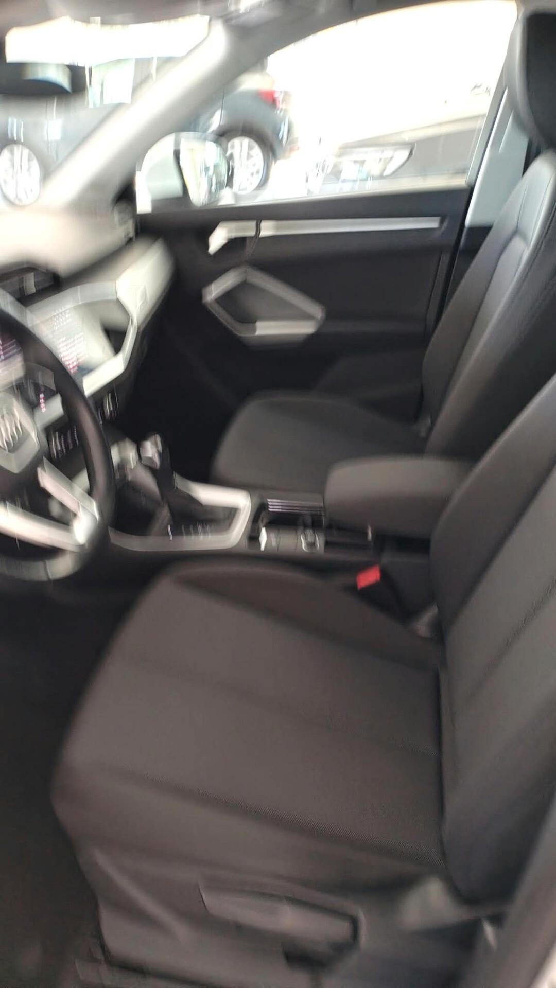 Audi Q3 35 TDI S tronic Business Advanced