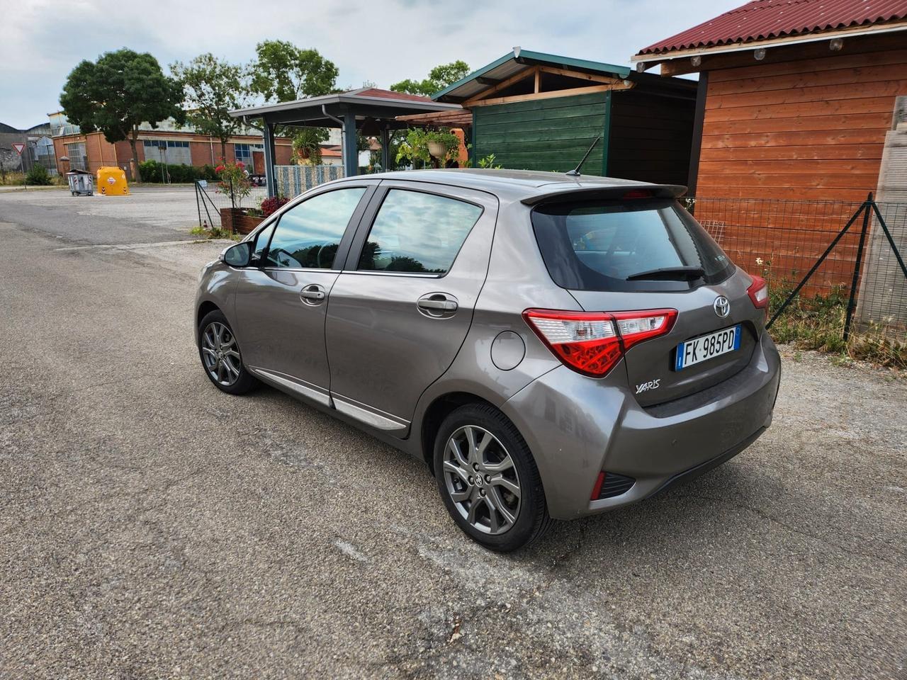 Toyota Yaris 1.0 5 porte Active GPL