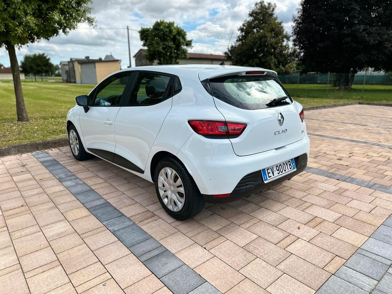 Renault Clio 1.5 dCi 8V 75CV 5 porte Costume National