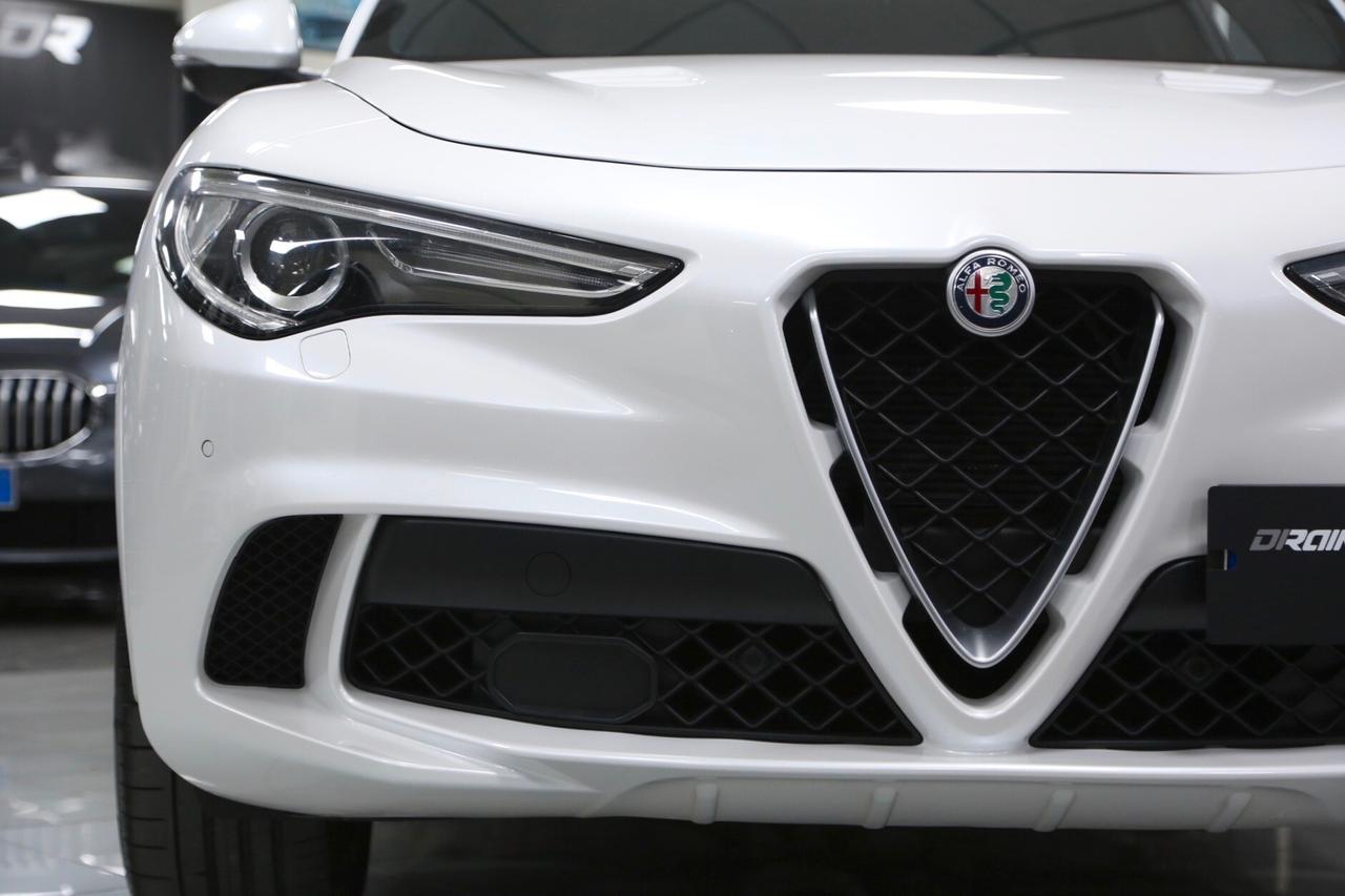 Alfa Romeo Stelvio Quadrifoglio 2.9 Bi-Turbo V6 510 CV AT8