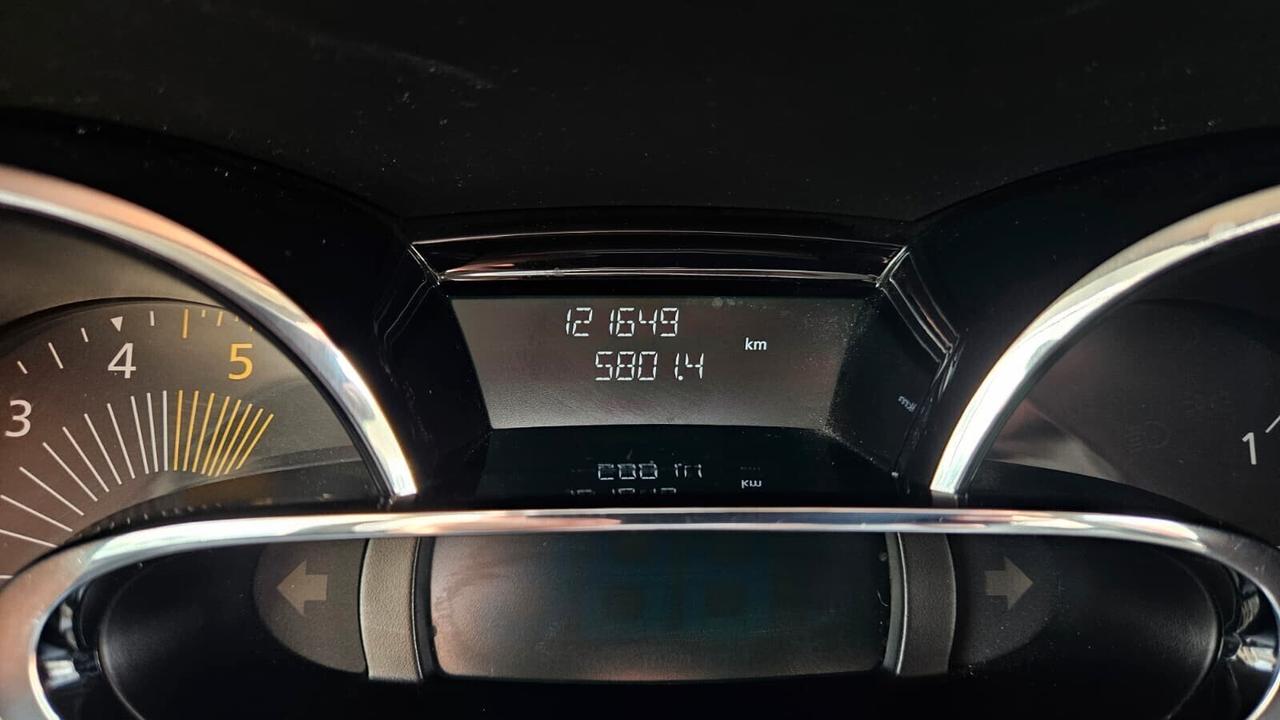 Renault Clio 1.5 dCi Costume National