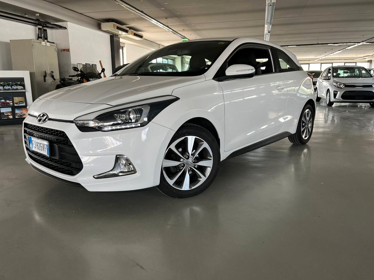 Hyundai i20 Coupé 1.2 3 porte Login