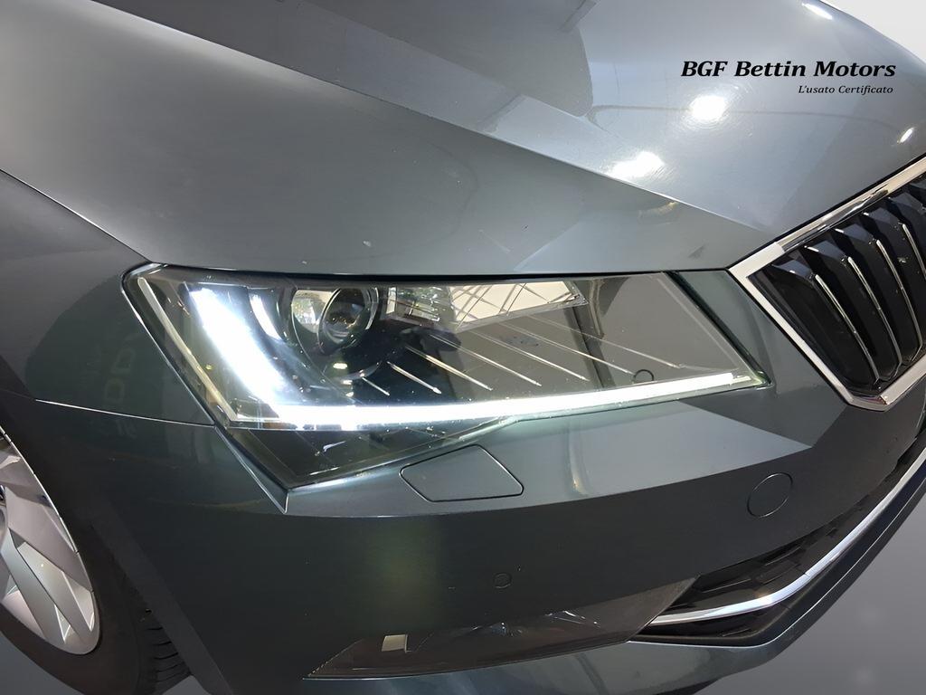 Skoda Superb Wagon 2.0 tdi Executive 150cv dsg my17