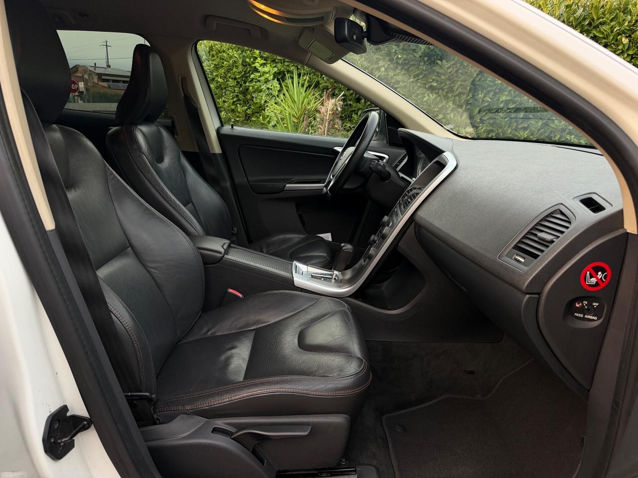 Volvo XC 60 D3 2.0 163CV 2011 - AUTOMATICA