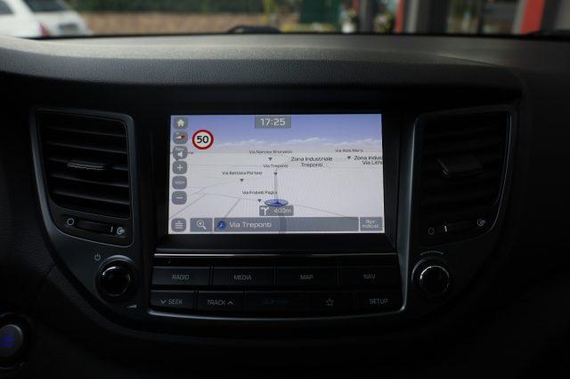 HYUNDAI Tucson 1.7 CRDi DCT Sound Edition Navi Camera LED 19"