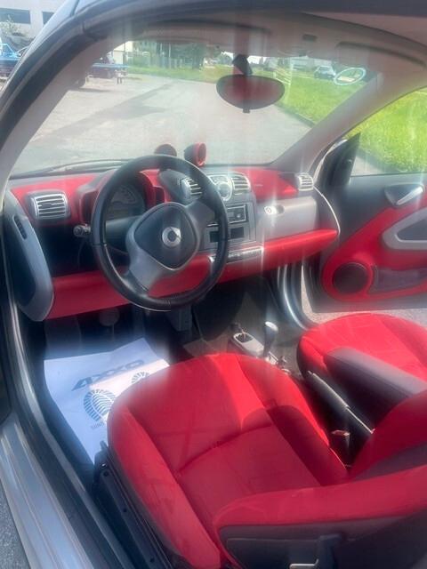 Smart ForTwo 1000 52 kW MHD coupé pure