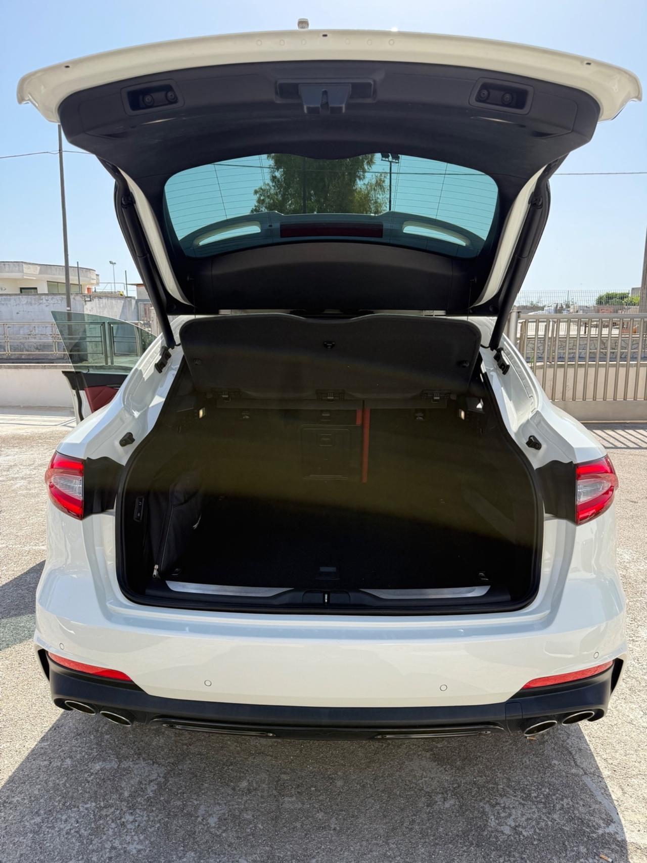 Maserati Levante V6 Diesel 275 CV AWD Gransport