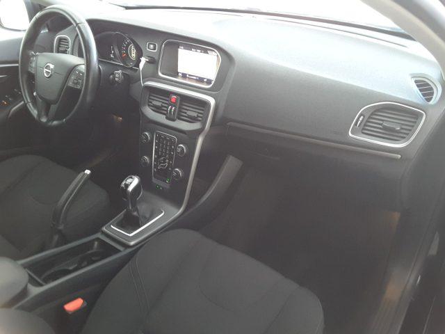 VOLVO V40 D2 Business