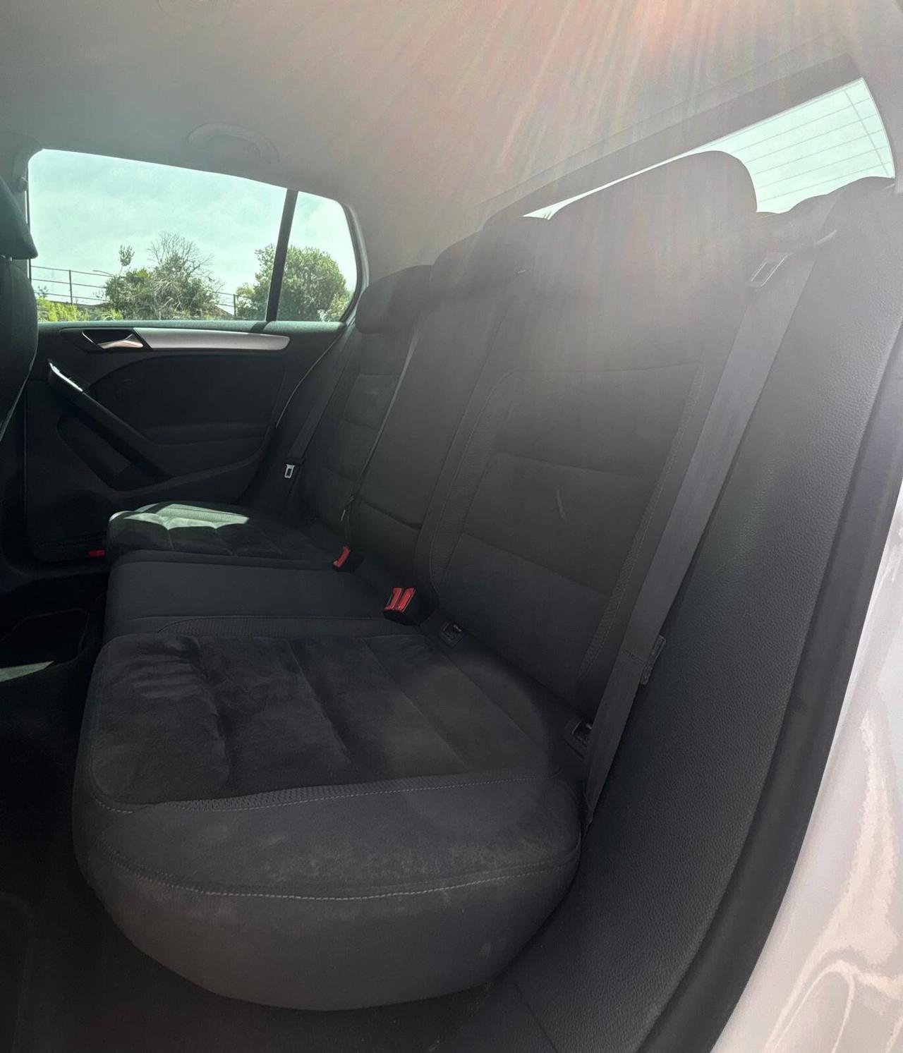 Volkswagen Golf 1.6 TDI DPF 5p. Highline