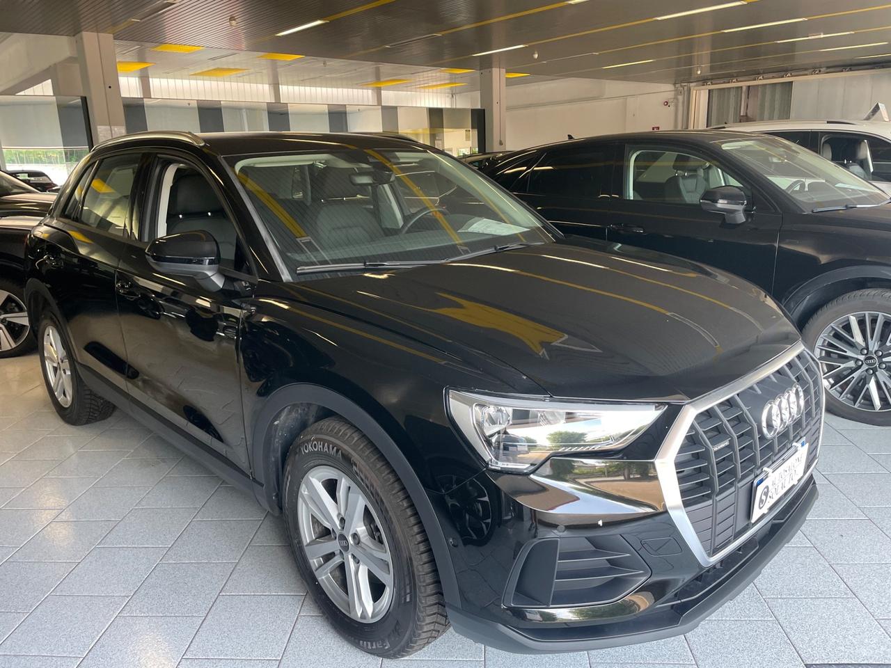Audi Q3 35 TDI quattro S tronic Business