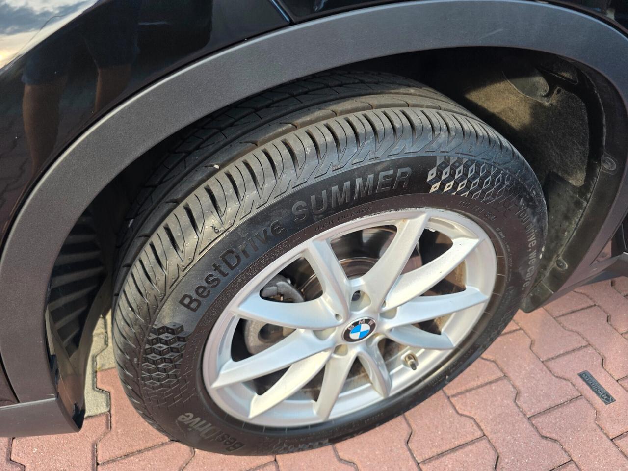 BMW X1 16D PERFETTA E GARANTITA 24 MESI