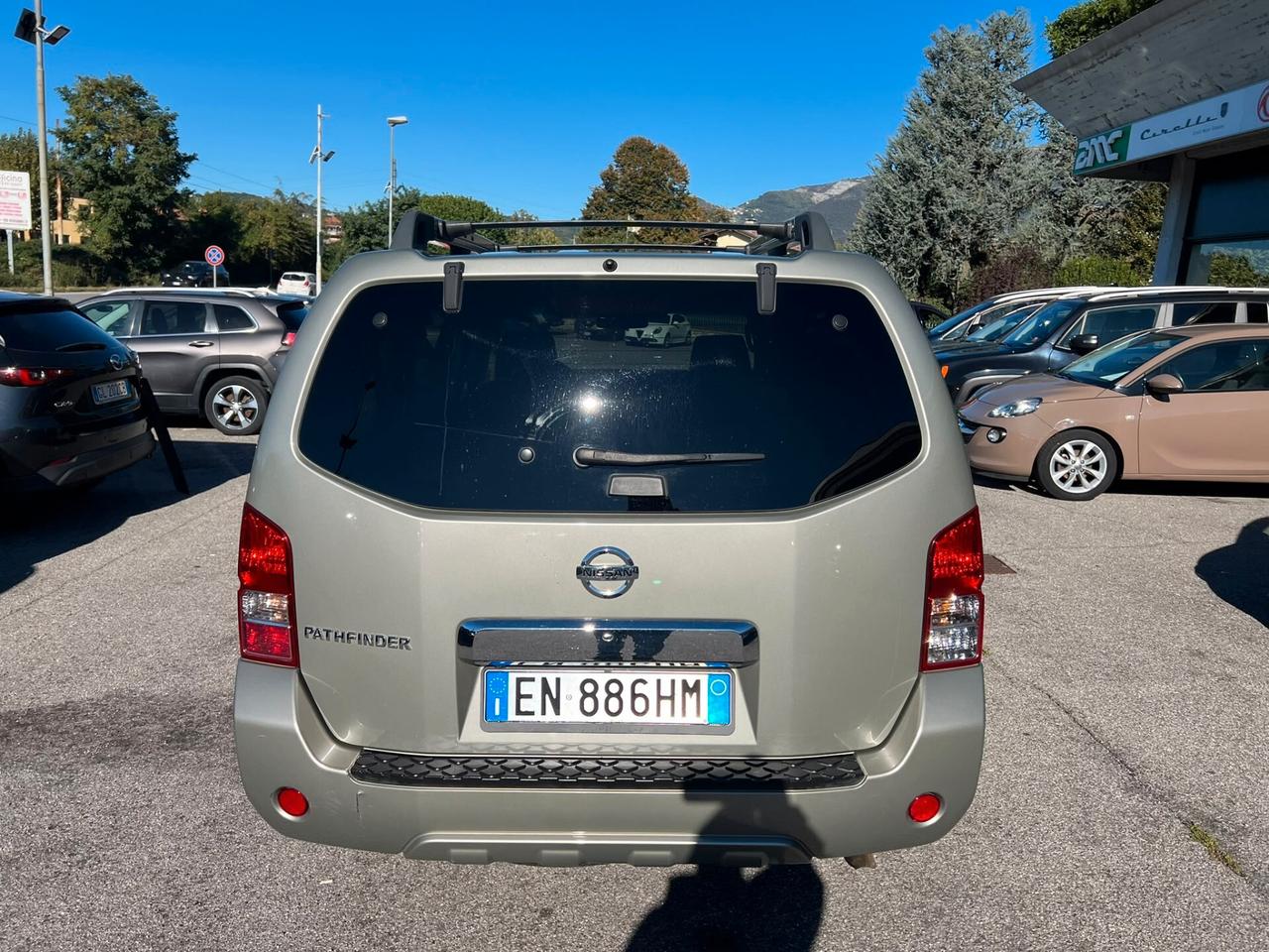 Nissan Pathfinder 2012 2.5 dci LE AUTOMATIC*7 POSTI *PELLE*NAVI*
