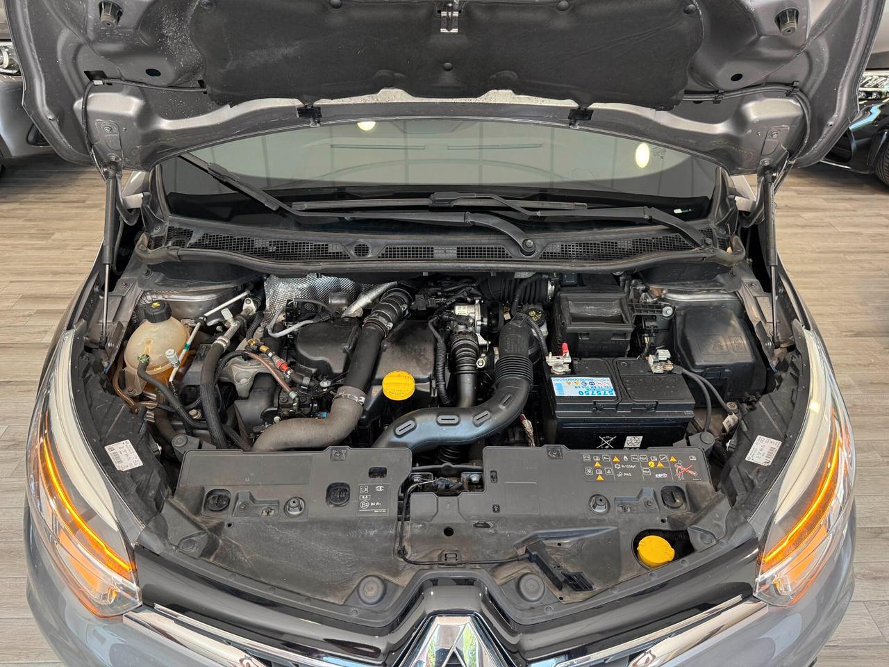 Renault Captur dCi 8V 110 CV Start&Stop Energy Initiale Paris