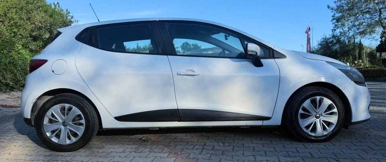 Renault Clio 1.5 dCi 8V 75CV 5 porte Costume National