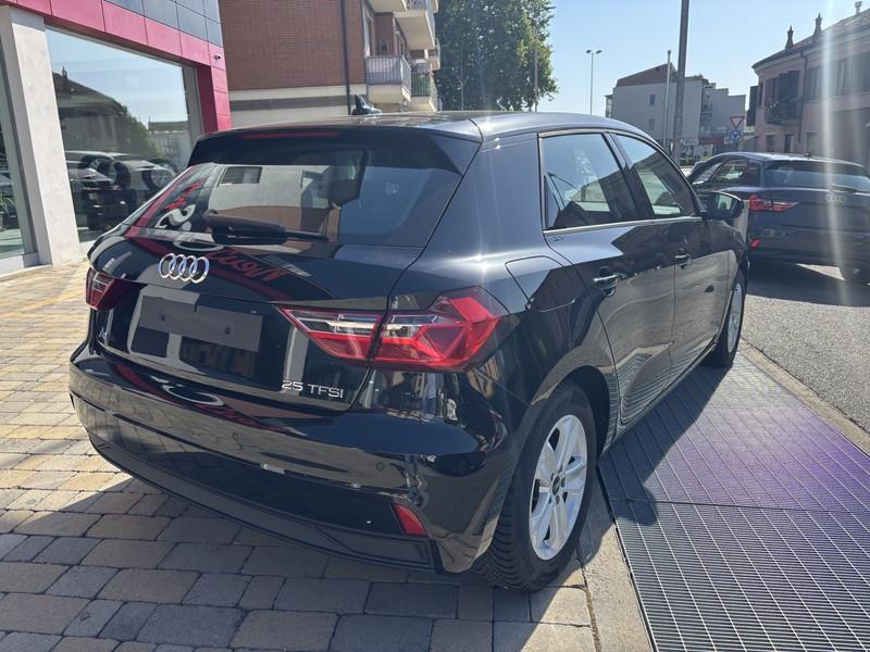 Audi A1 Sportback 25 1.0 tfsi Business APP CONNECT