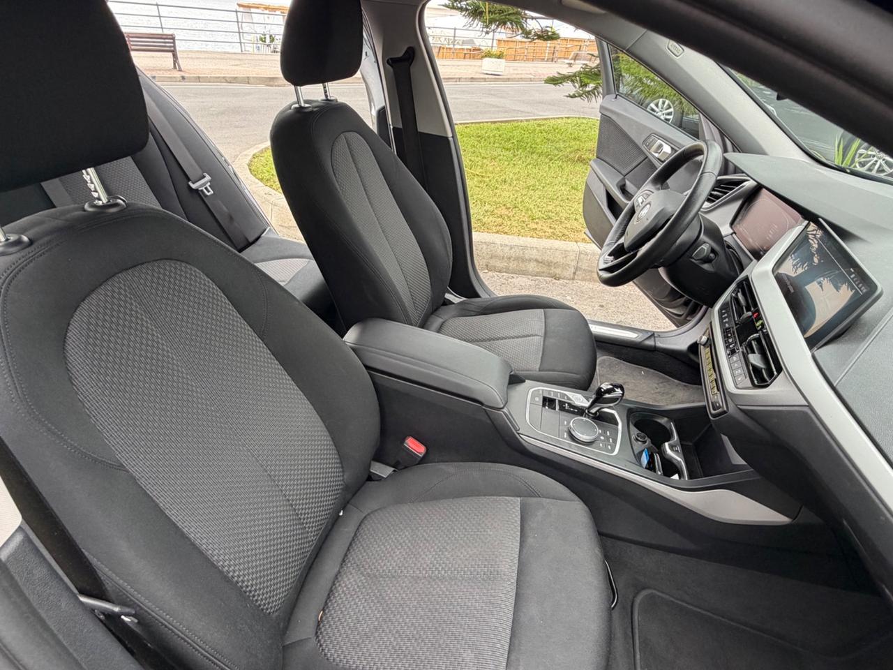 Bmw 118 118i 5p. Advantage