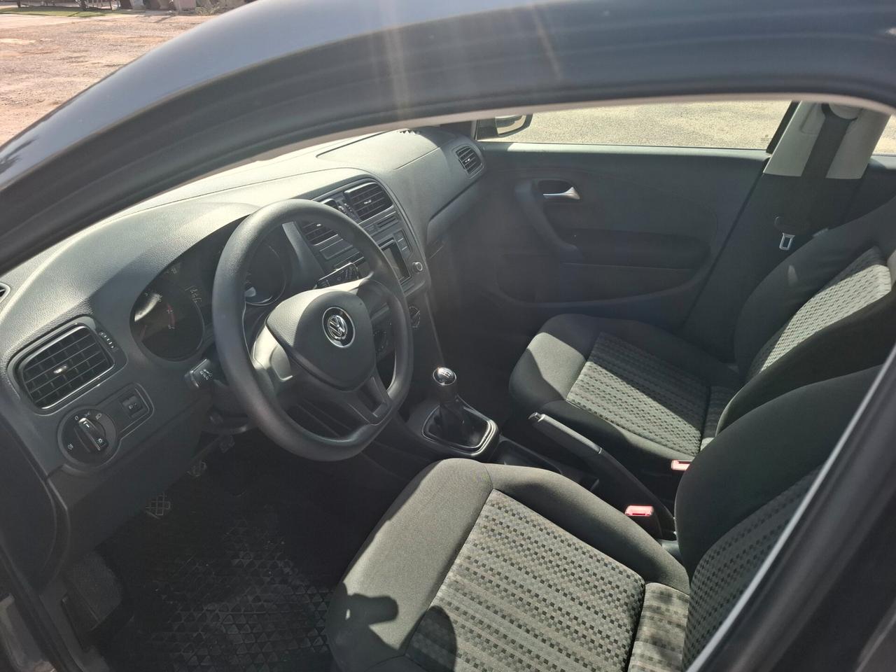 Volkswagen Polo 1.0 MPI 5p. Trendline 2015