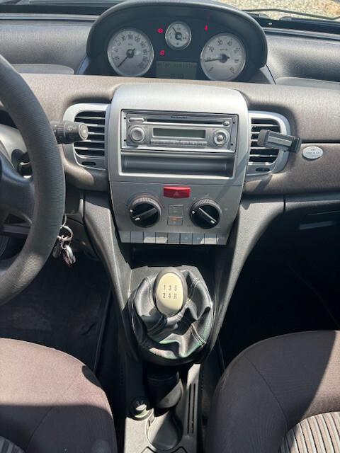 Lancia Ypsilon 1.2 Argento