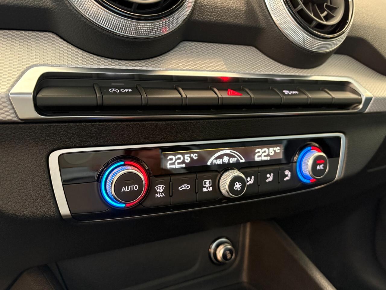Audi Q2 35 TDI S tronic line Edition