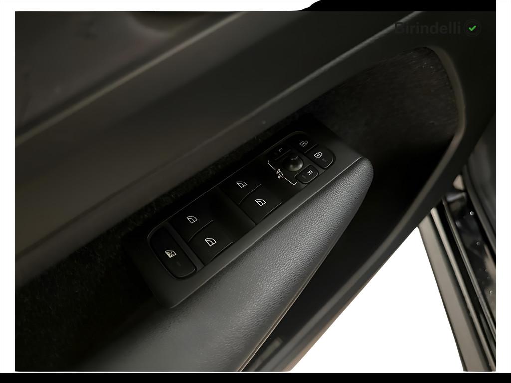 VOLVO XC40 (2017-->) - XC40 T2 Momentum