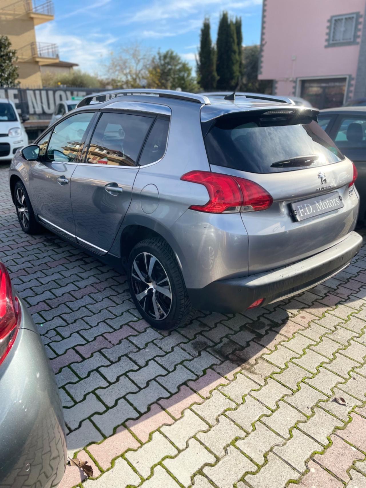 Peugeot 2008 1.6 e-HDi 92 CV Stop&Start Urban Cross