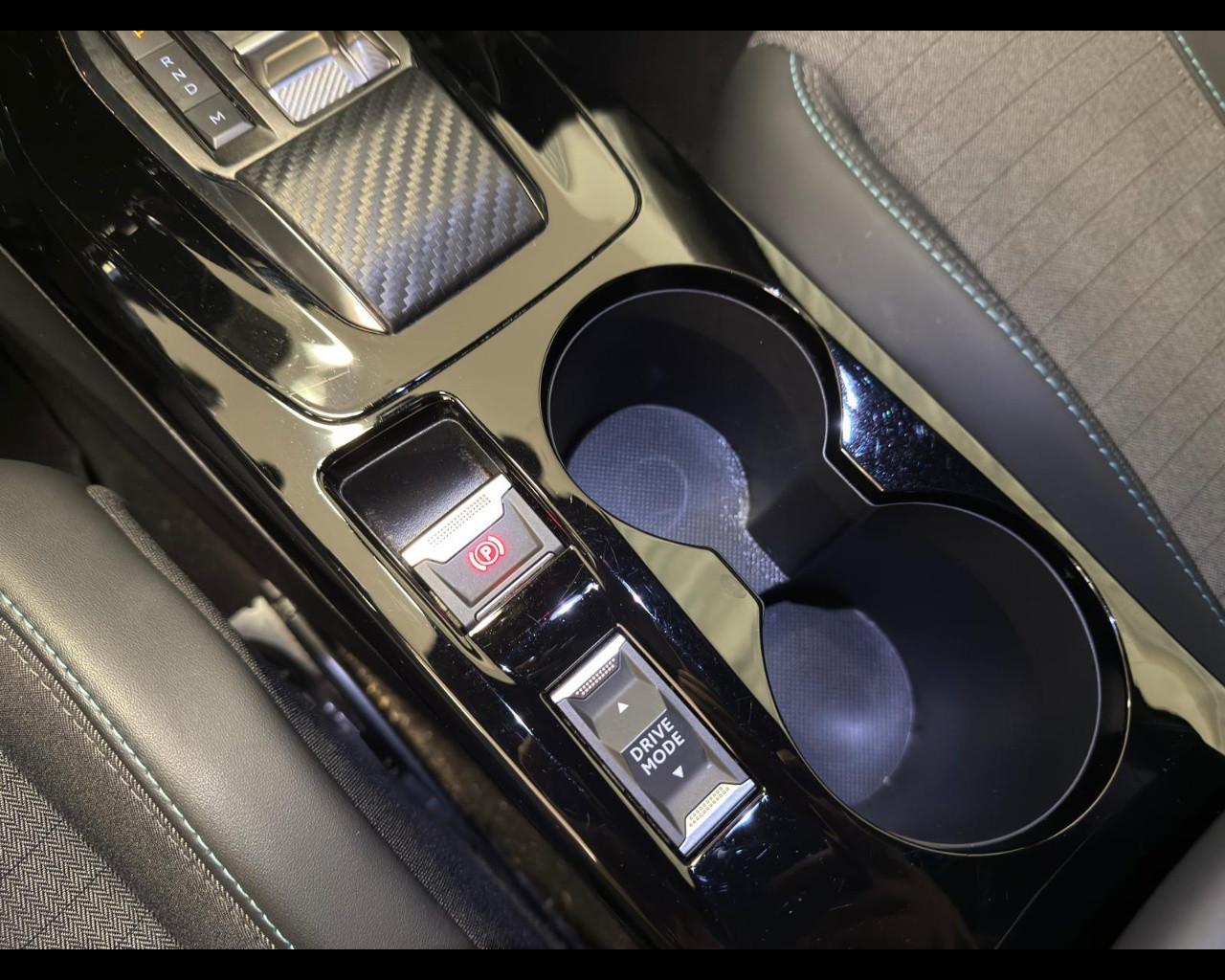 PEUGEOT 2008 2ª serie - 2008 BlueHDi 130 S&S EAT8 Allure