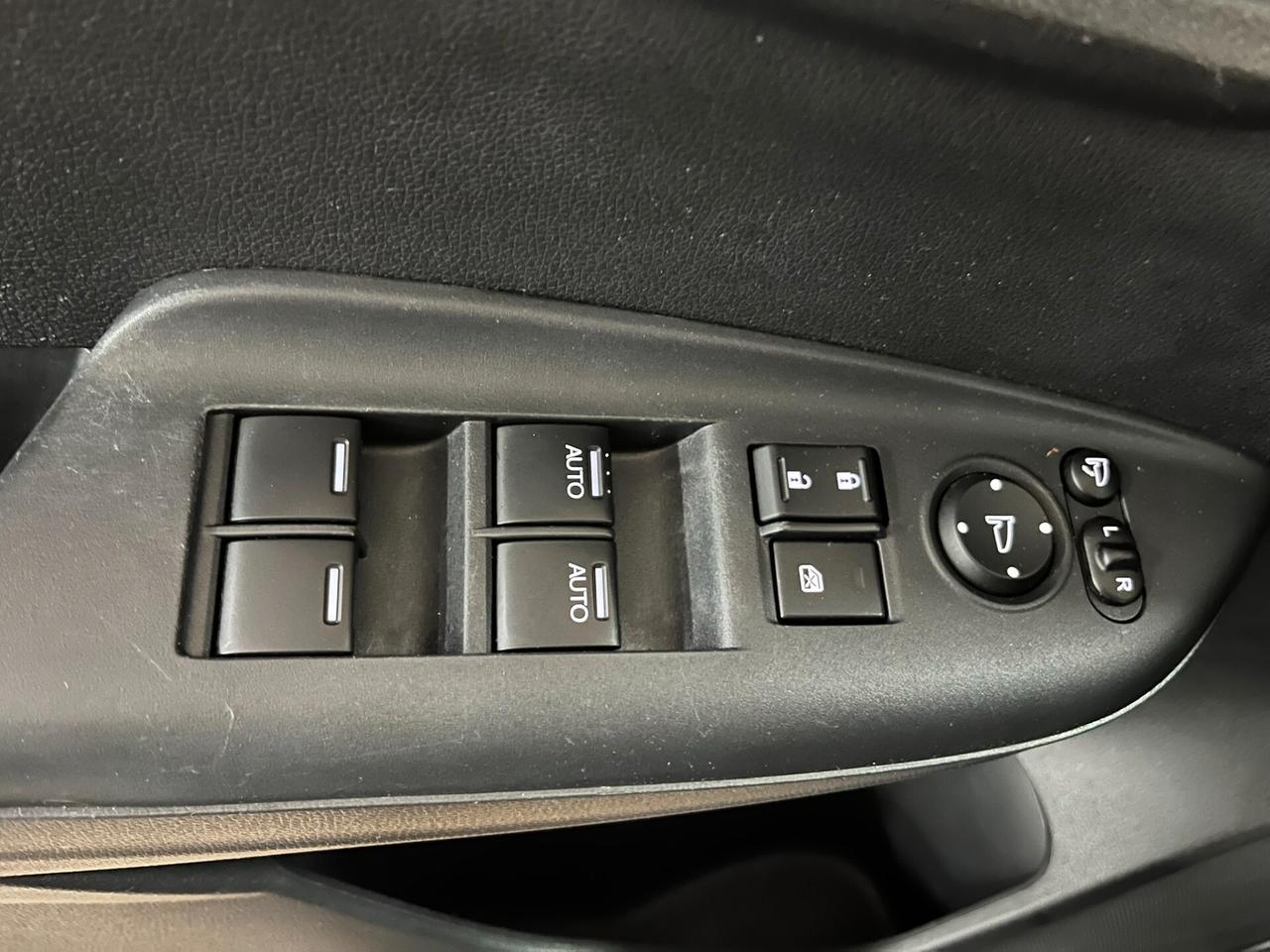 Honda Jazz 1.3 euro 6, 5 porte, 5 posti!